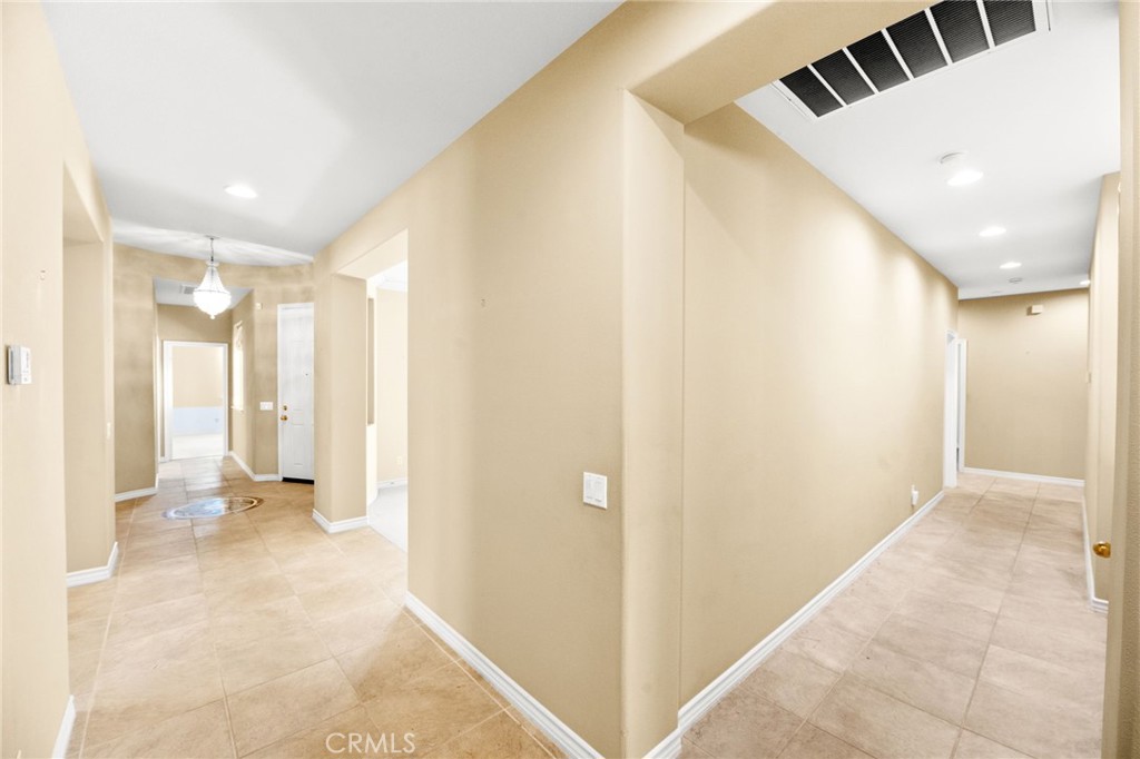 39894 Camden Court