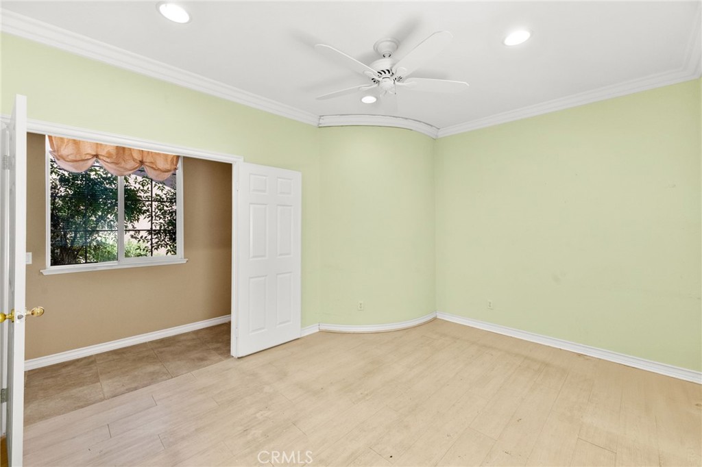 39894 Camden Court