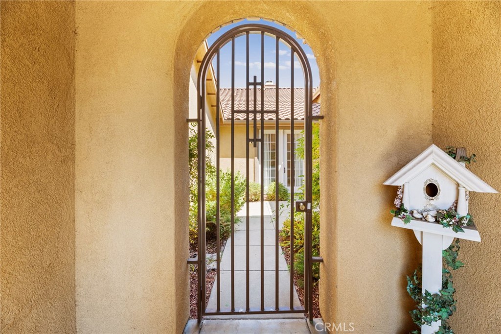 39894 Camden Court