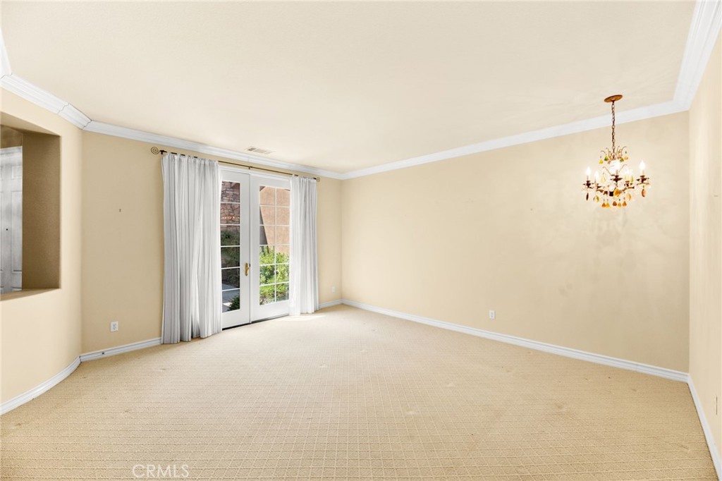 39894 Camden Court