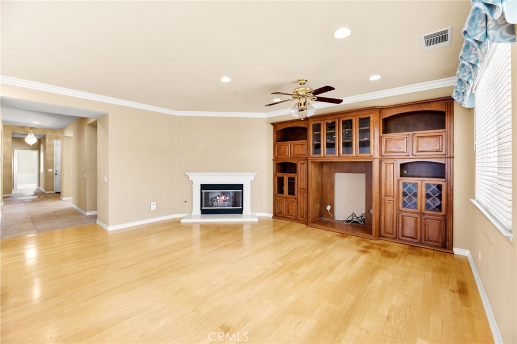 39894 Camden Court