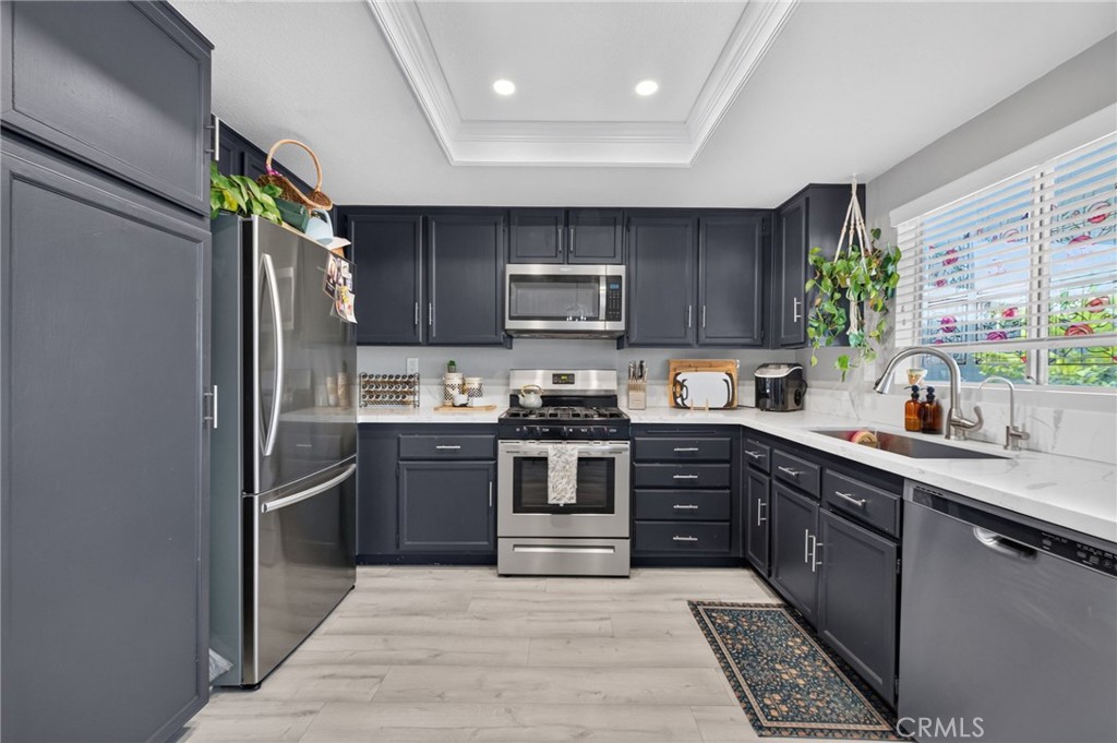 24663 Morningstar