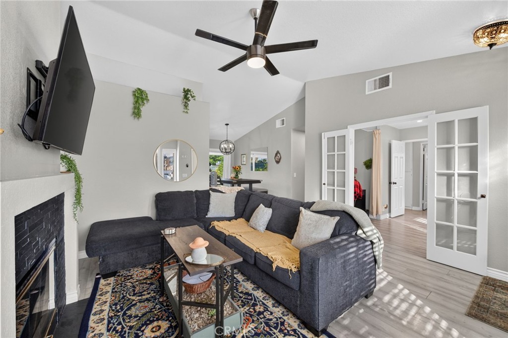 24663 Morningstar