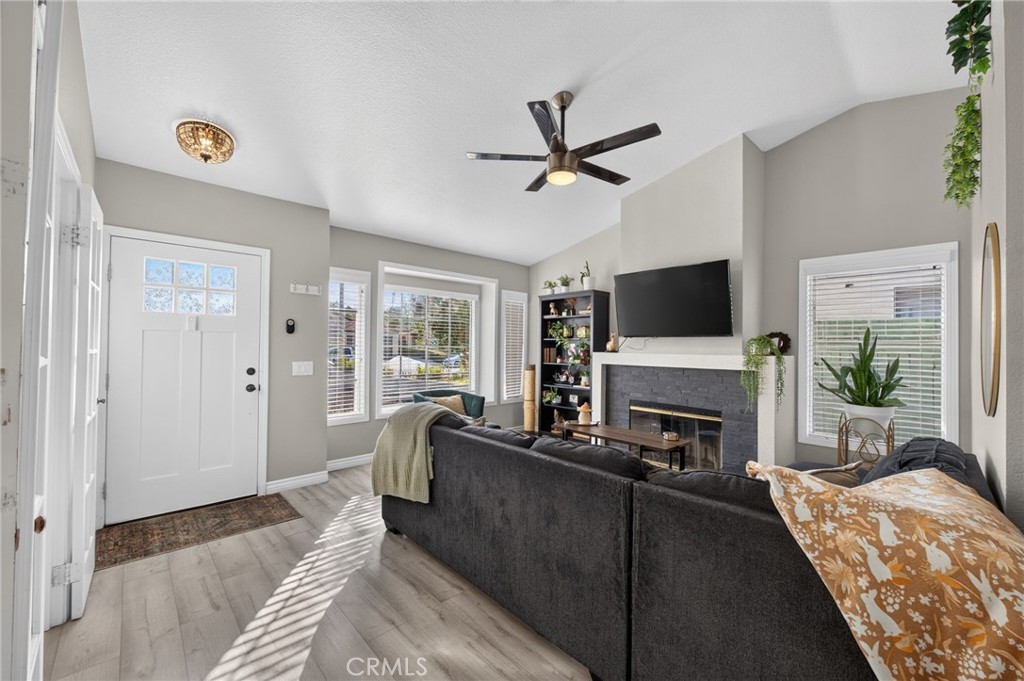 24663 Morningstar