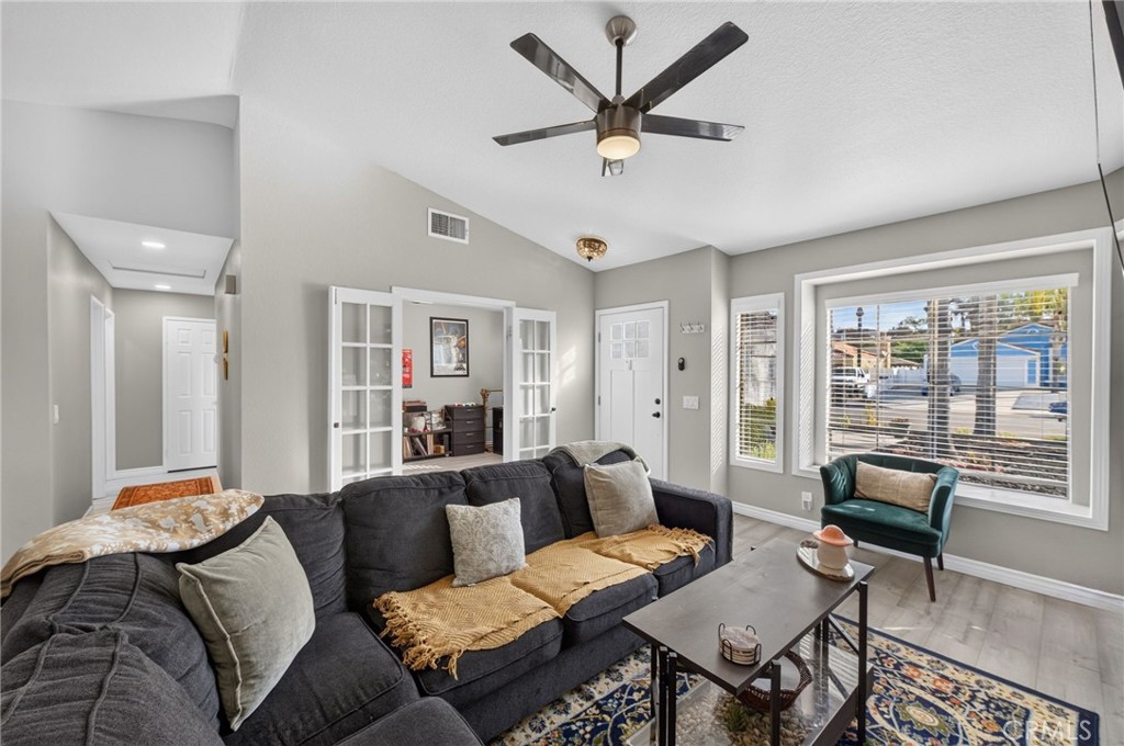 24663 Morningstar
