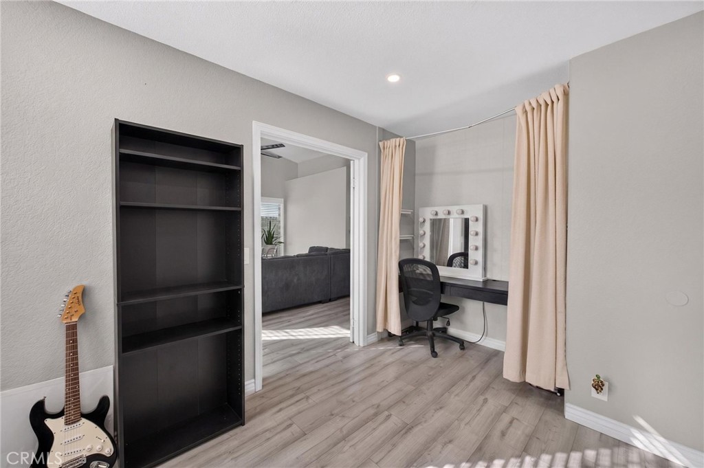 24663 Morningstar