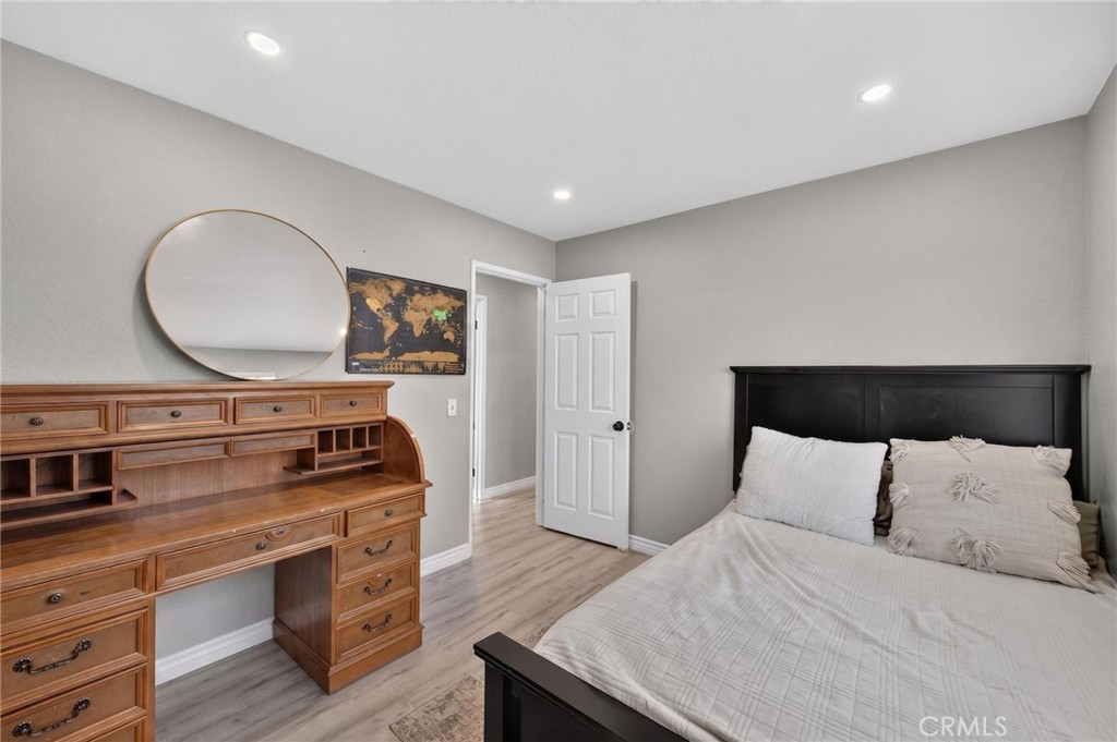 24663 Morningstar