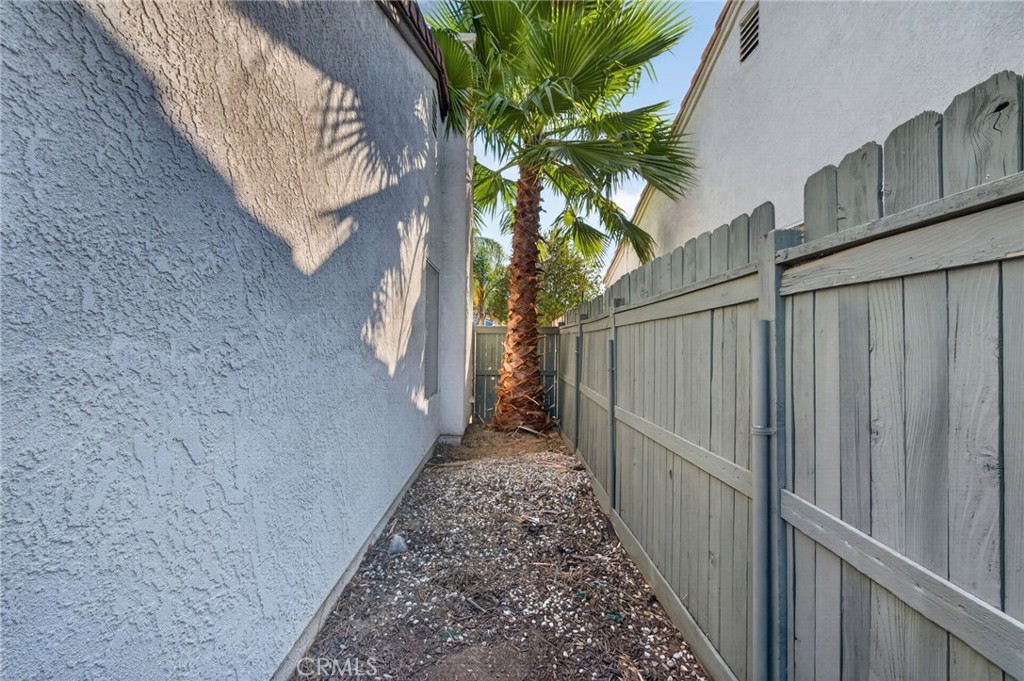 24663 Morningstar
