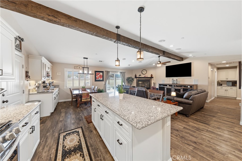 49450 Forest Springs