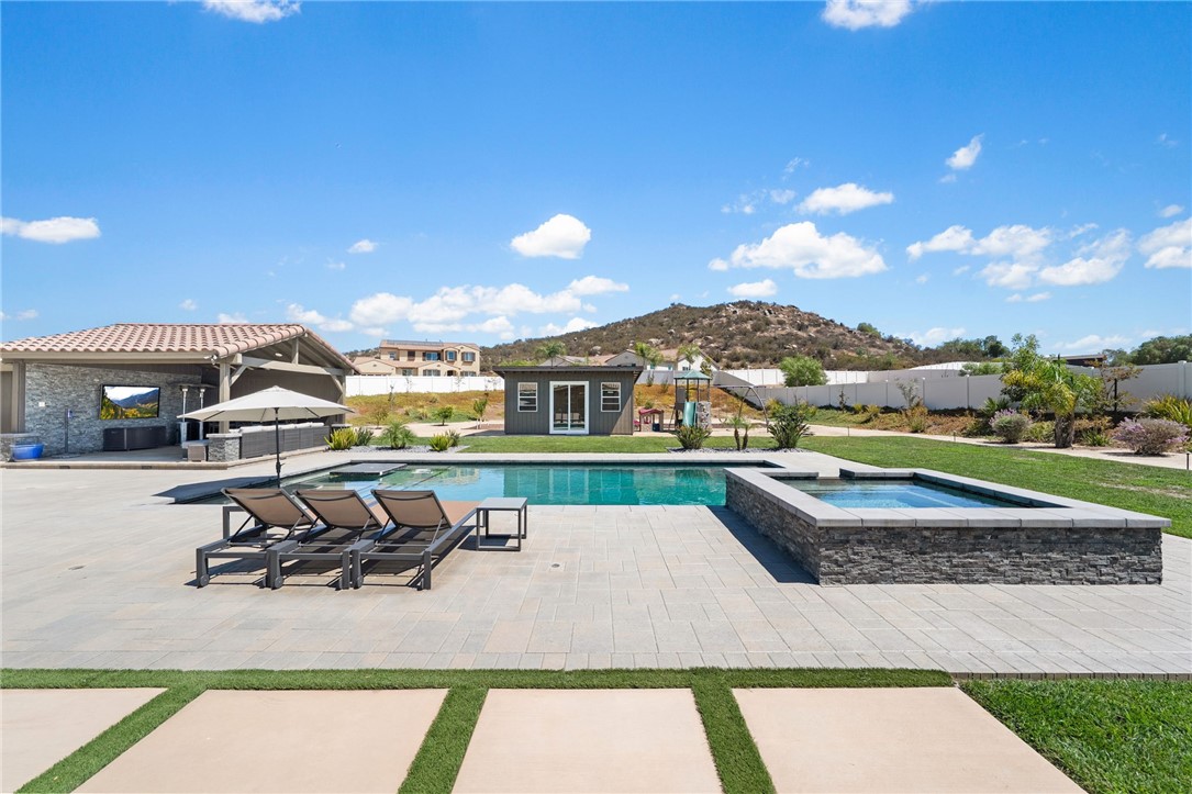 32732 Hayden Rd.