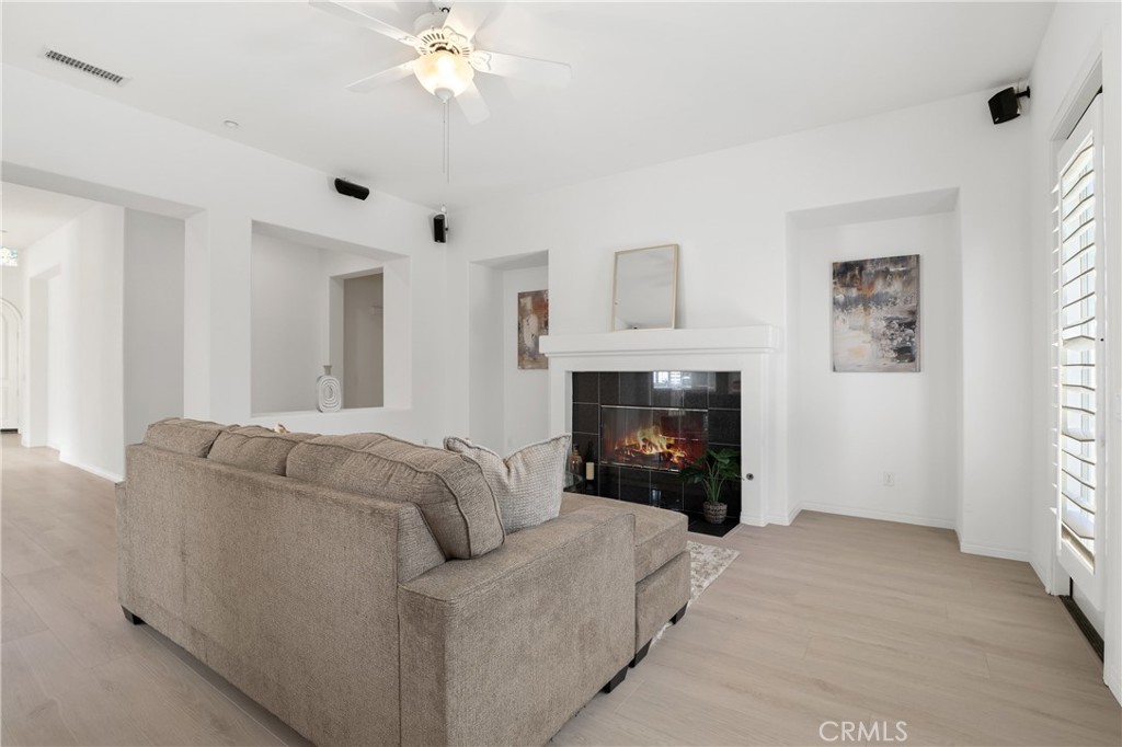 1031 Inverlochy Drive