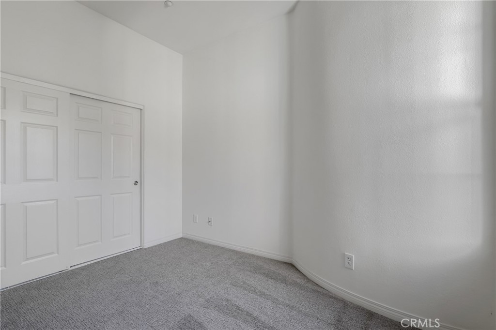 1031 Inverlochy Drive