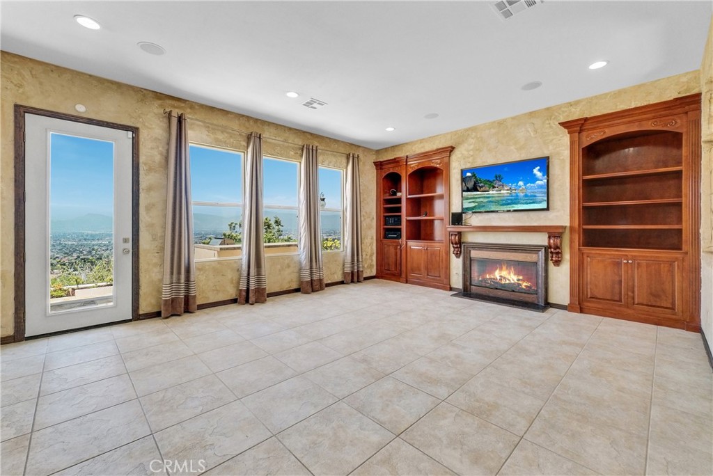 2843 Mountain Ridge Road