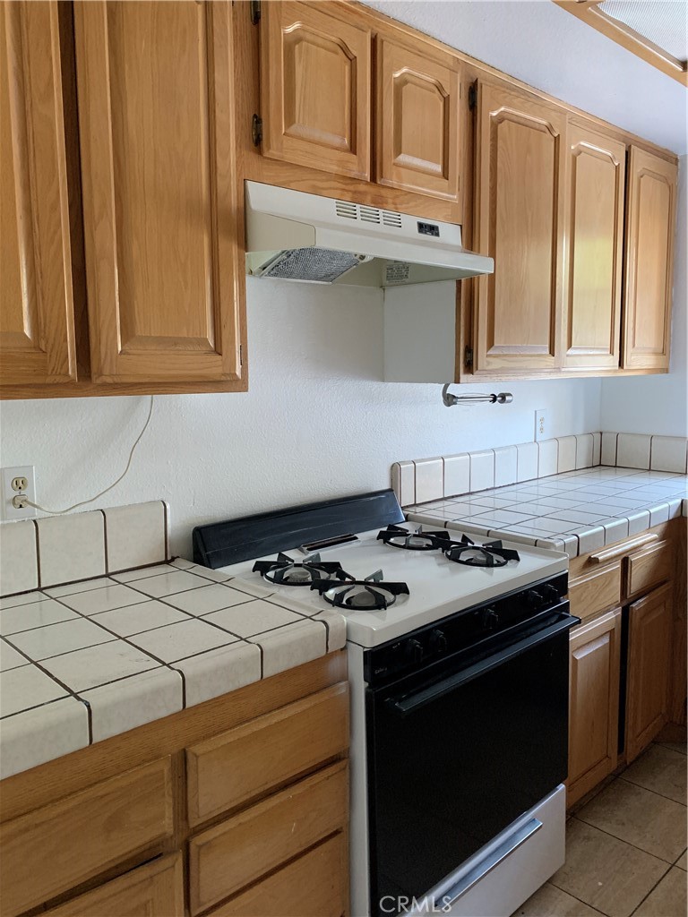 15732 Tetley Street 40