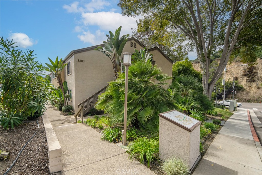 8503 Villa La Jolla Drive B