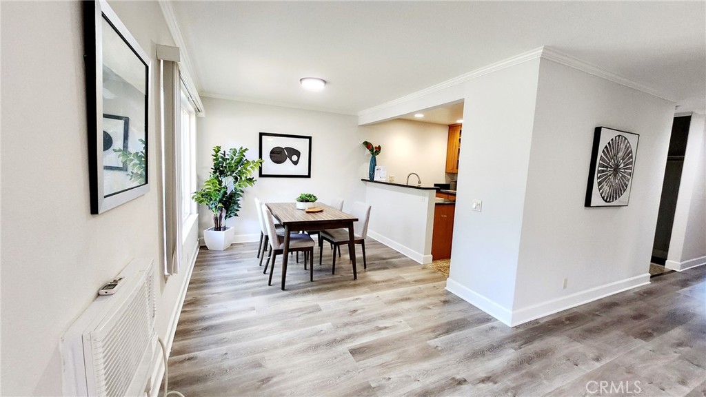 8503 Villa La Jolla Drive B