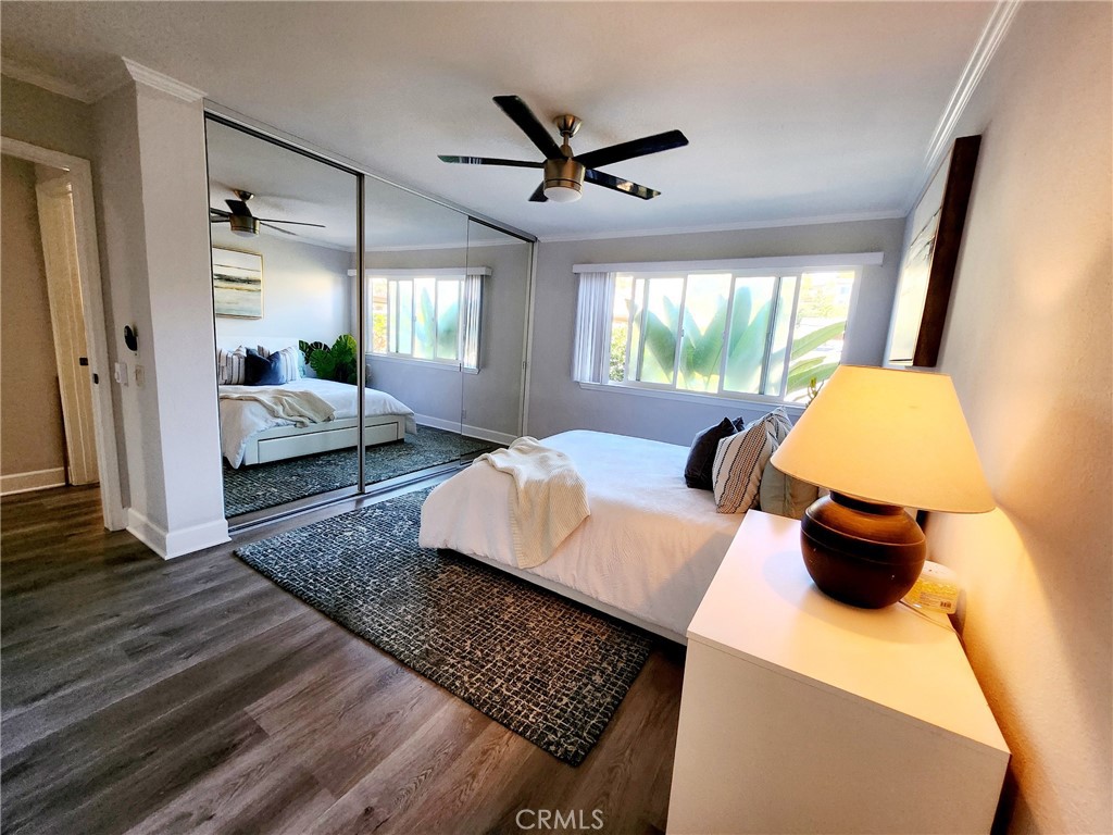 8503 Villa La Jolla Drive B