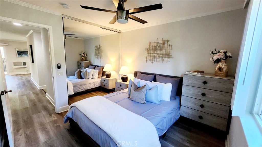 8503 Villa La Jolla Drive B