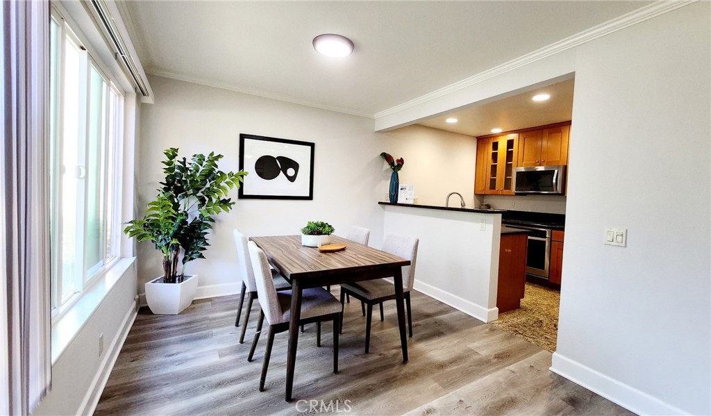 8503 Villa La Jolla Drive B