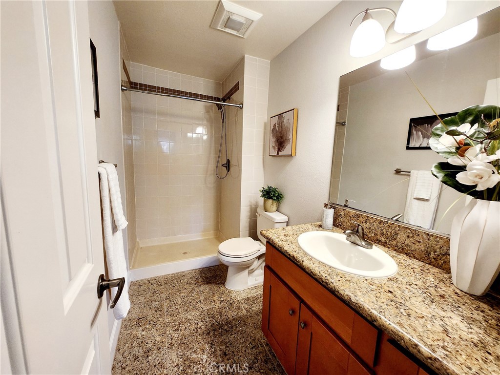 8503 Villa La Jolla Drive B