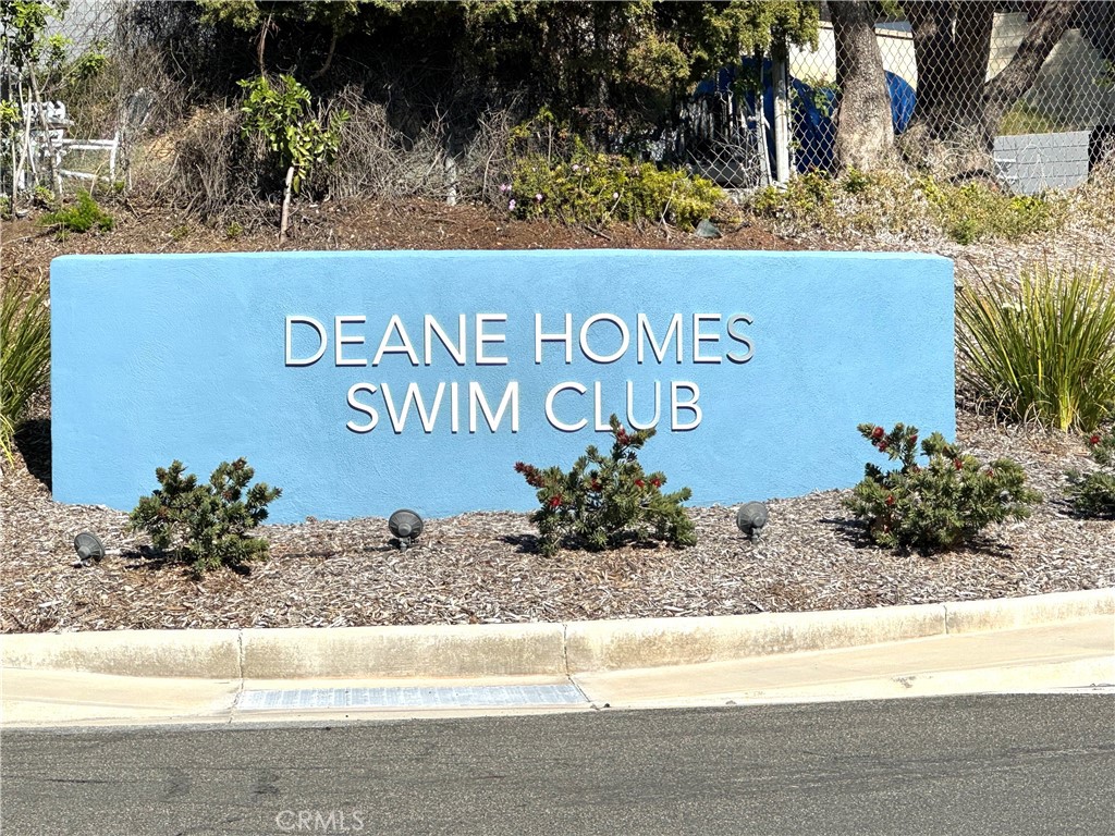 23924 Highland Valley Road