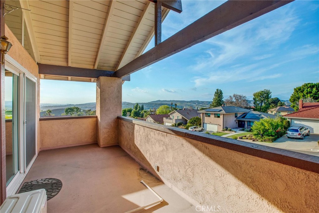 23924 Highland Valley Road