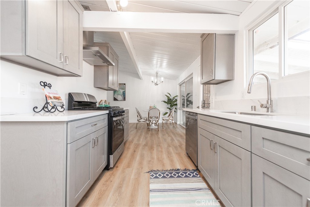 15420 Bonsallo Avenue