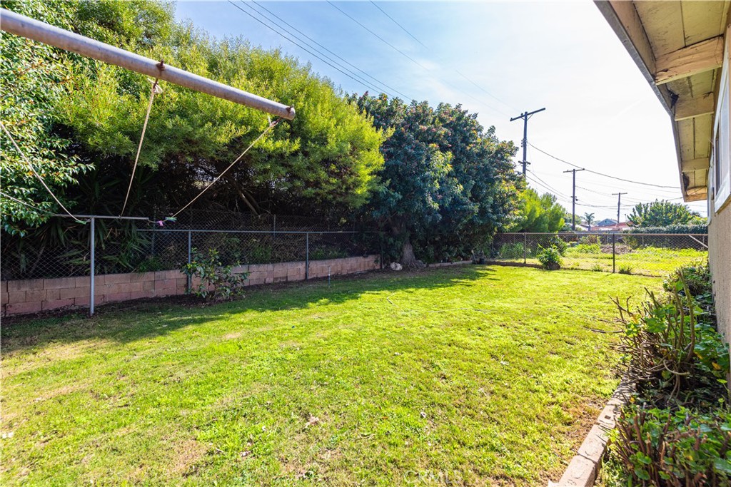 15420 Bonsallo Avenue