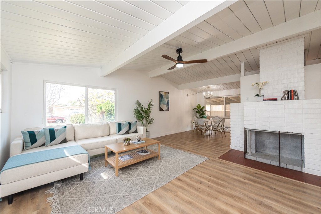 15420 Bonsallo Avenue