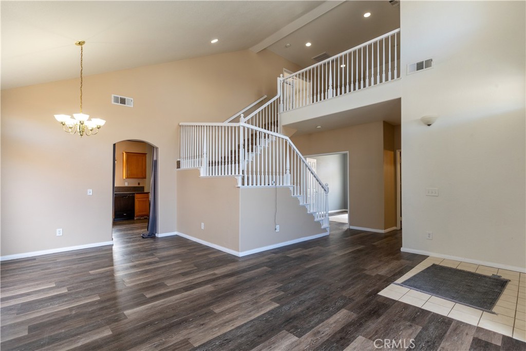 8953 Glenwood Avenue