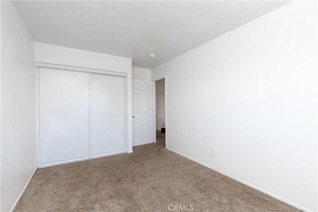 8953 Glenwood Avenue