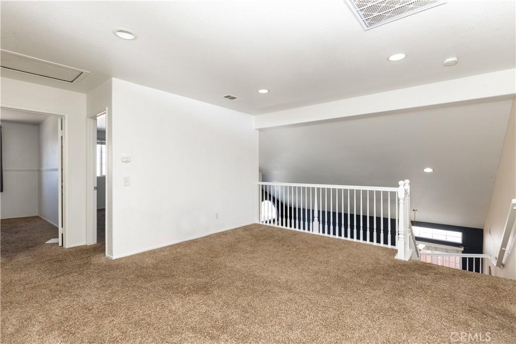 8953 Glenwood Avenue