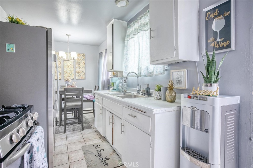 550 N Currier Street