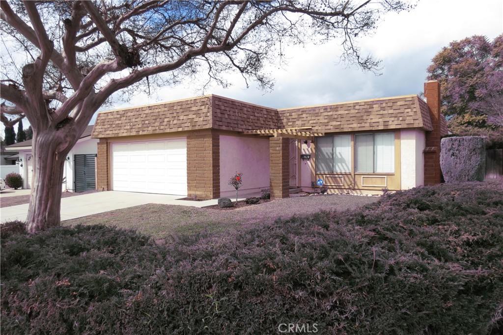 1905 S Grandview Lane S