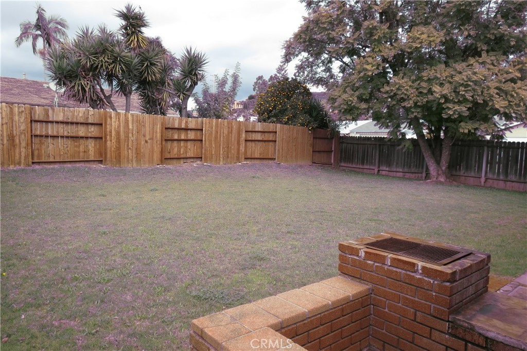 1905 S Grandview Lane S