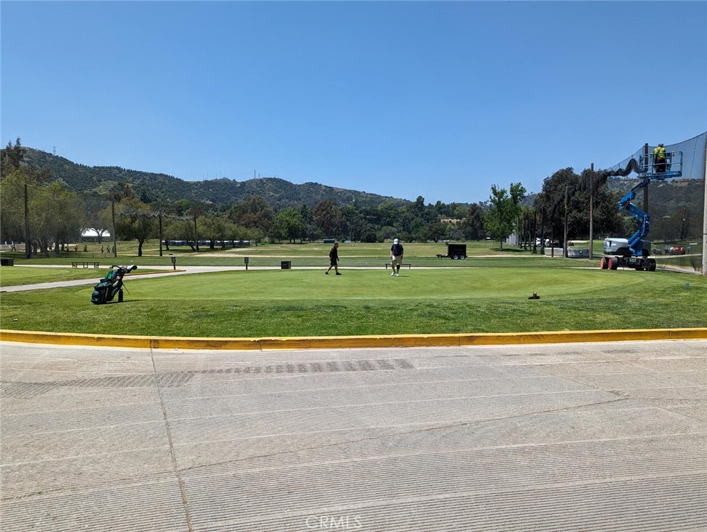 1406 N Arroyo Boulevard