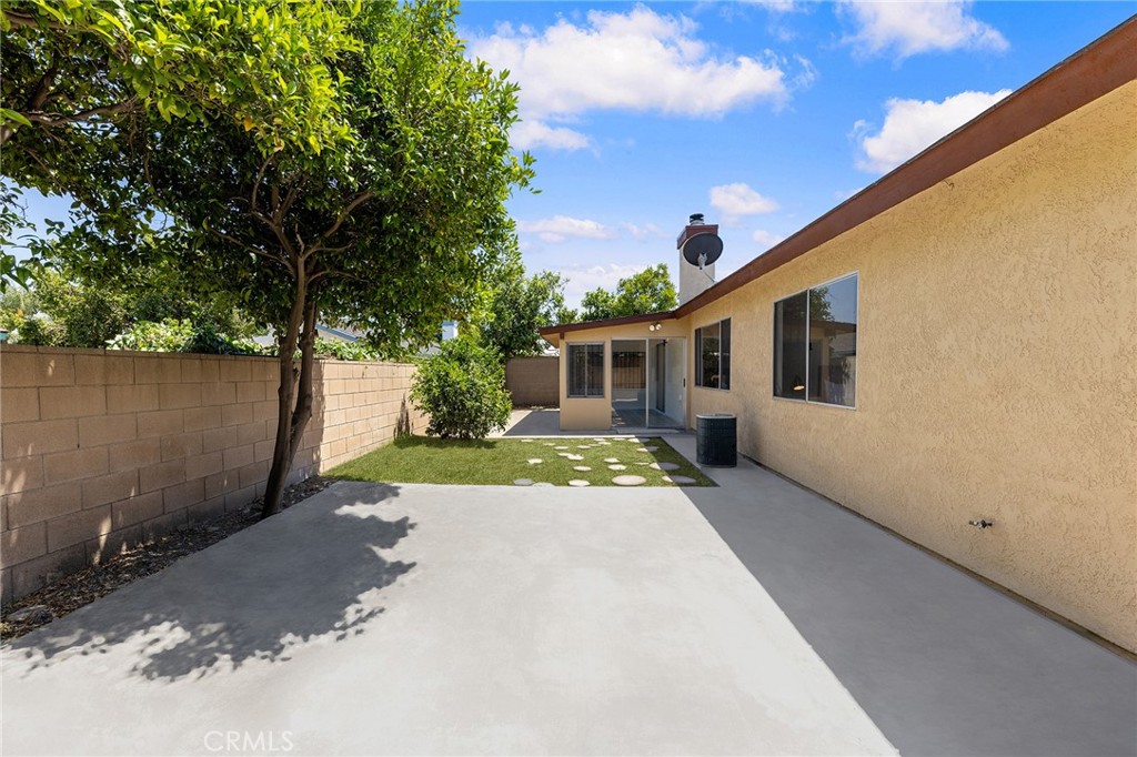 4940 Calmview Avenue