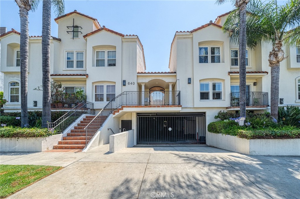 640 N Sweetzer Avenue 4