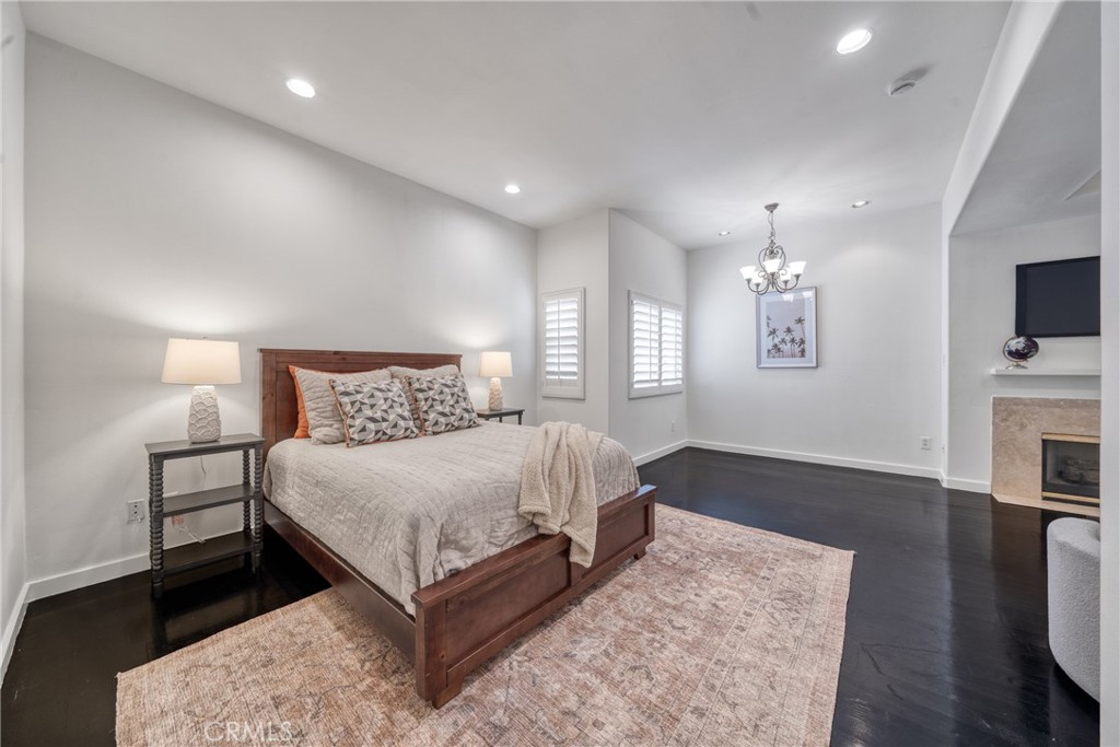 640 N Sweetzer Avenue 4