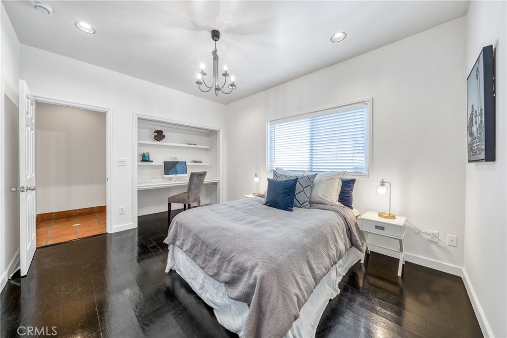 640 N Sweetzer Avenue 4