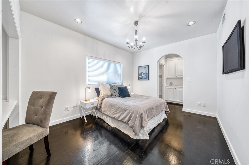 640 N Sweetzer Avenue 4