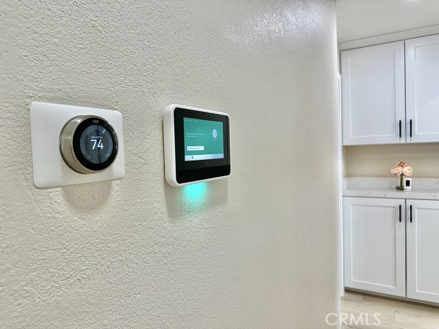 968 N Feather Avenue