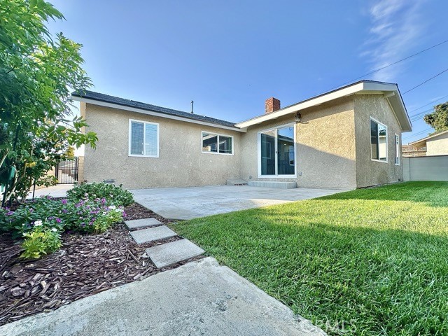 968 N Feather Avenue