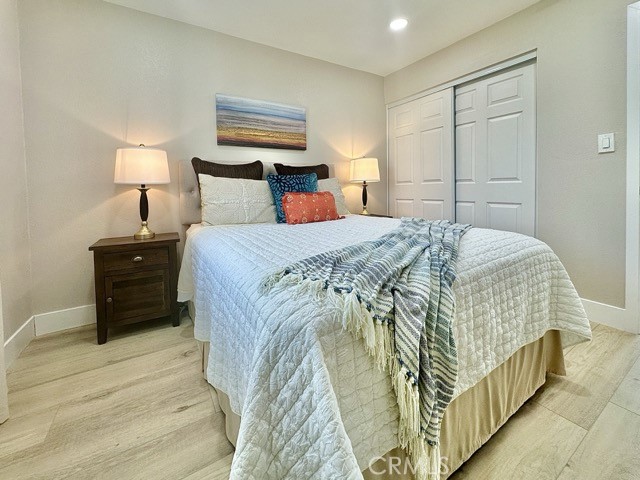 968 N Feather Avenue