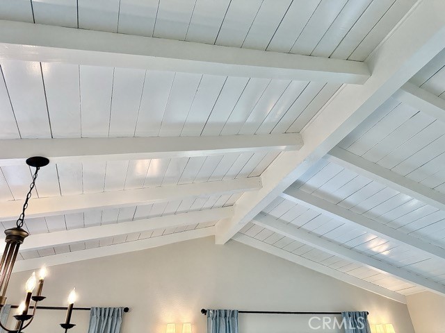 968 N Feather Avenue