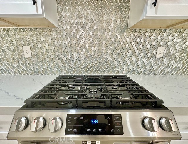 968 N Feather Avenue