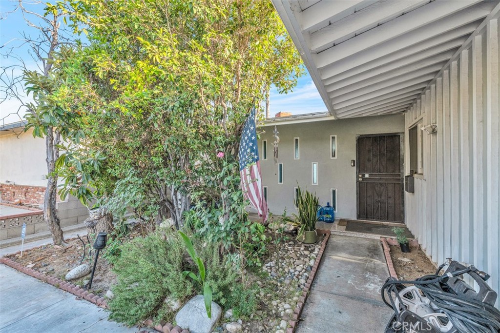 1890 College View Drive