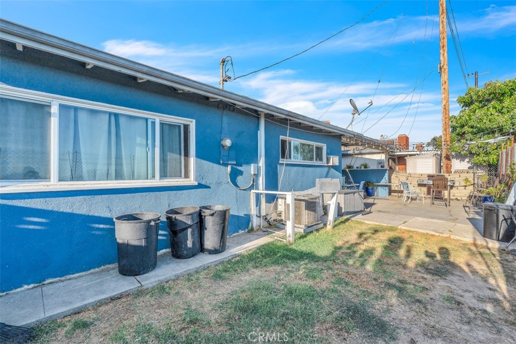 1890 College View Drive