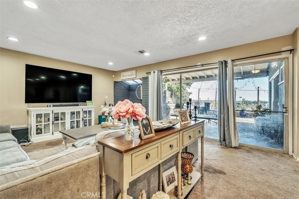 1890 College View Drive