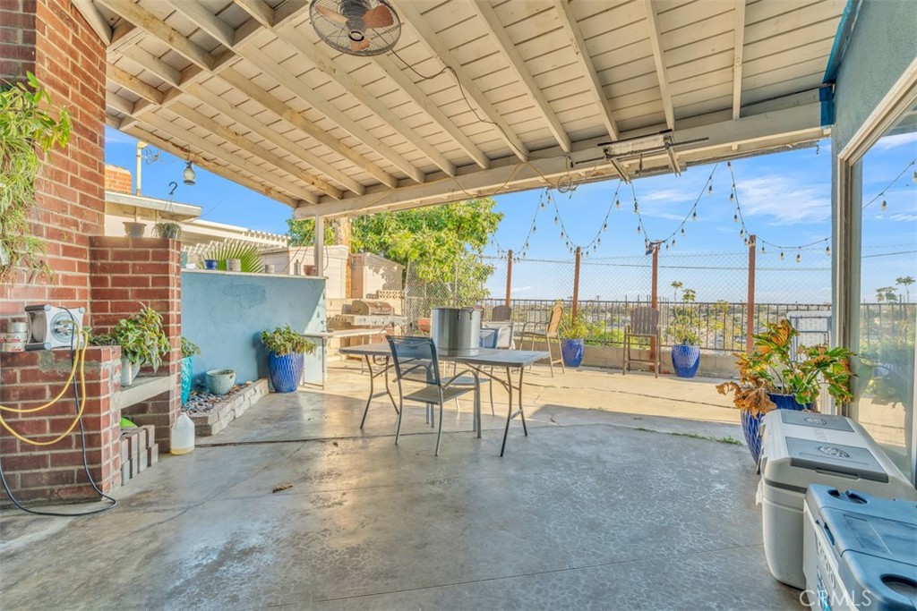 1890 College View Drive